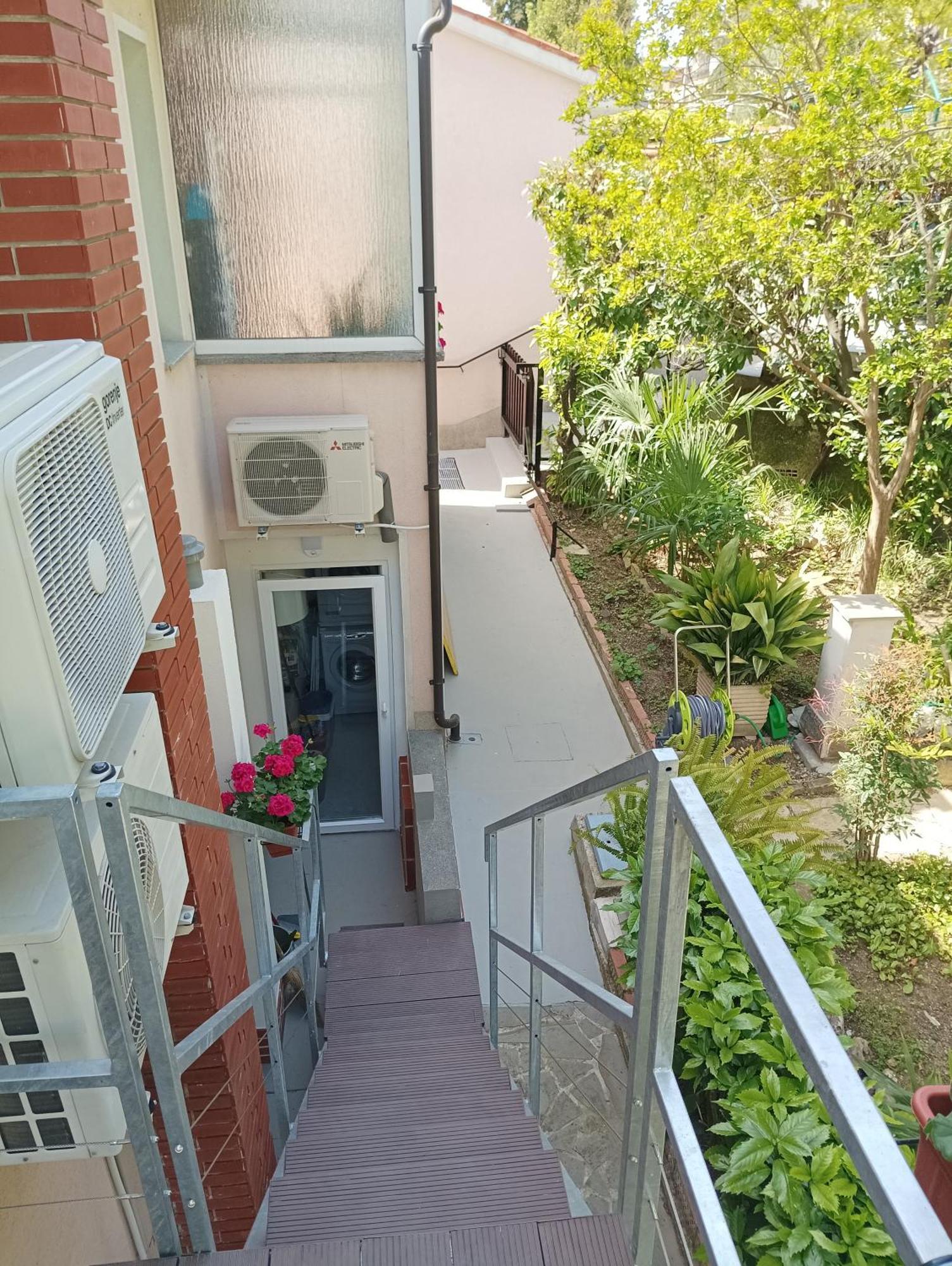 Green Park And Sunny Terrace Apartments Ankaran Exterior photo